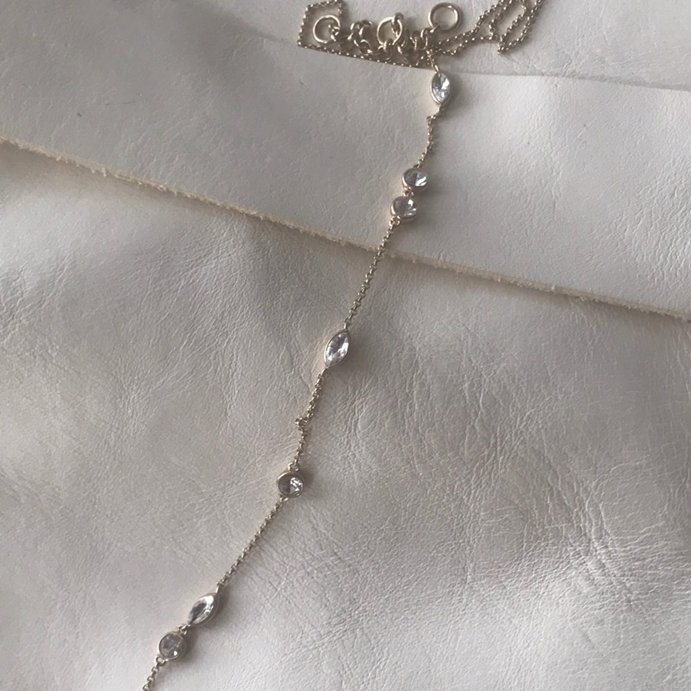 Banana republic short gold necklace